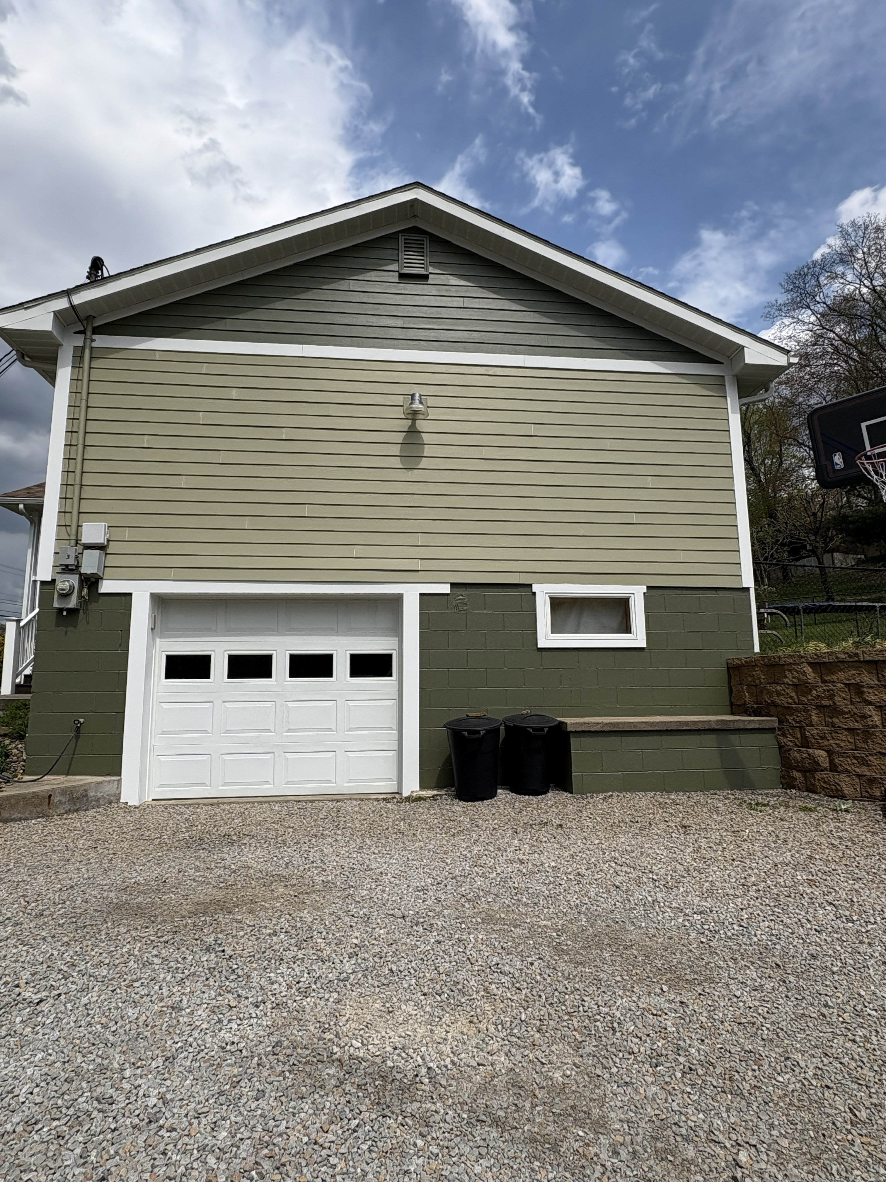 Green garage finished